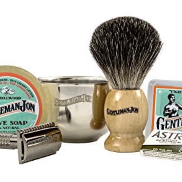 Gentleman Jon Complete Wet Shave Kit | Includes 6 Items - Picture 11 of 12